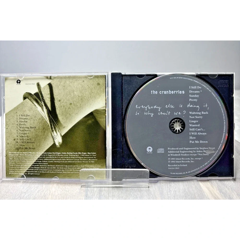 The Cranberries – Everybody Else Is Doing It So Why Can’t We? CD 1993 Alt Rock - Picture 3 of 5